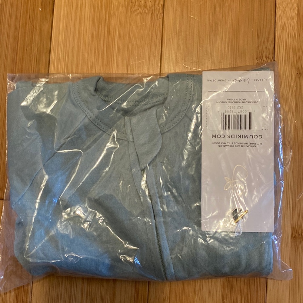 Goumi organic footie pajamas 0-3 months in Sea Glass. Brand new with tags.